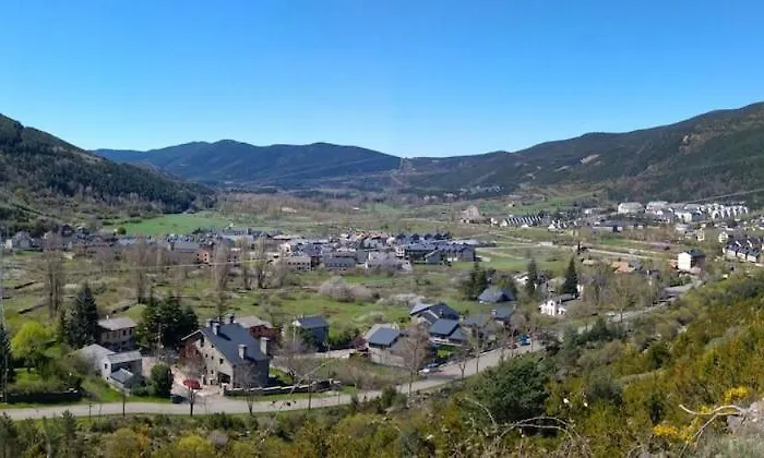 El Nido Del Pirineo Estilo Y Calidez En Villanúa