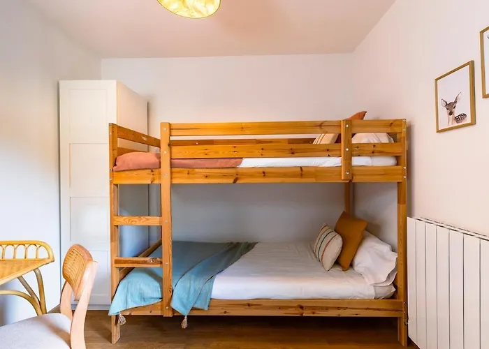 El Nido Del Pirineo Estilo Y Calidez En Villanúa