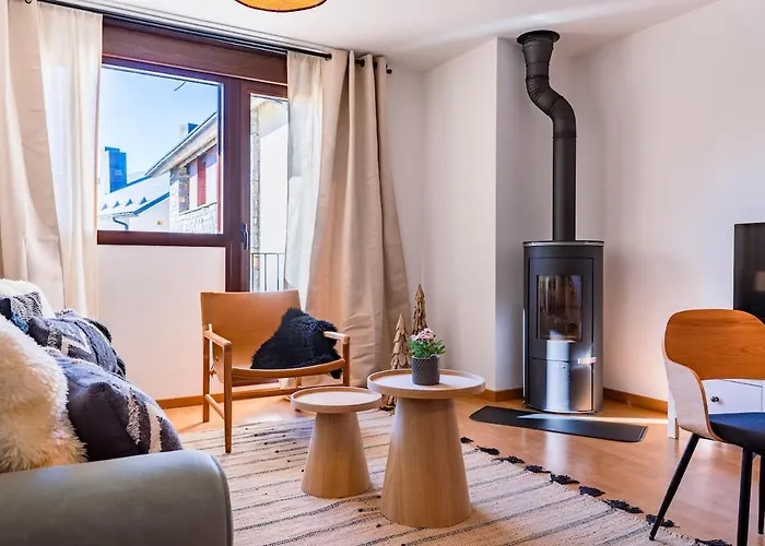 Lägenhet El Nido Del Pirineo Estilo Y Calidez En Villanúa