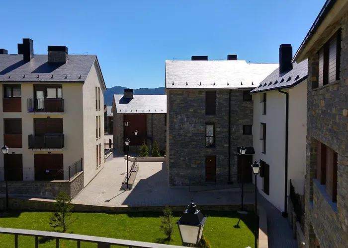 Lägenhet El Nido Del Pirineo Estilo Y Calidez En